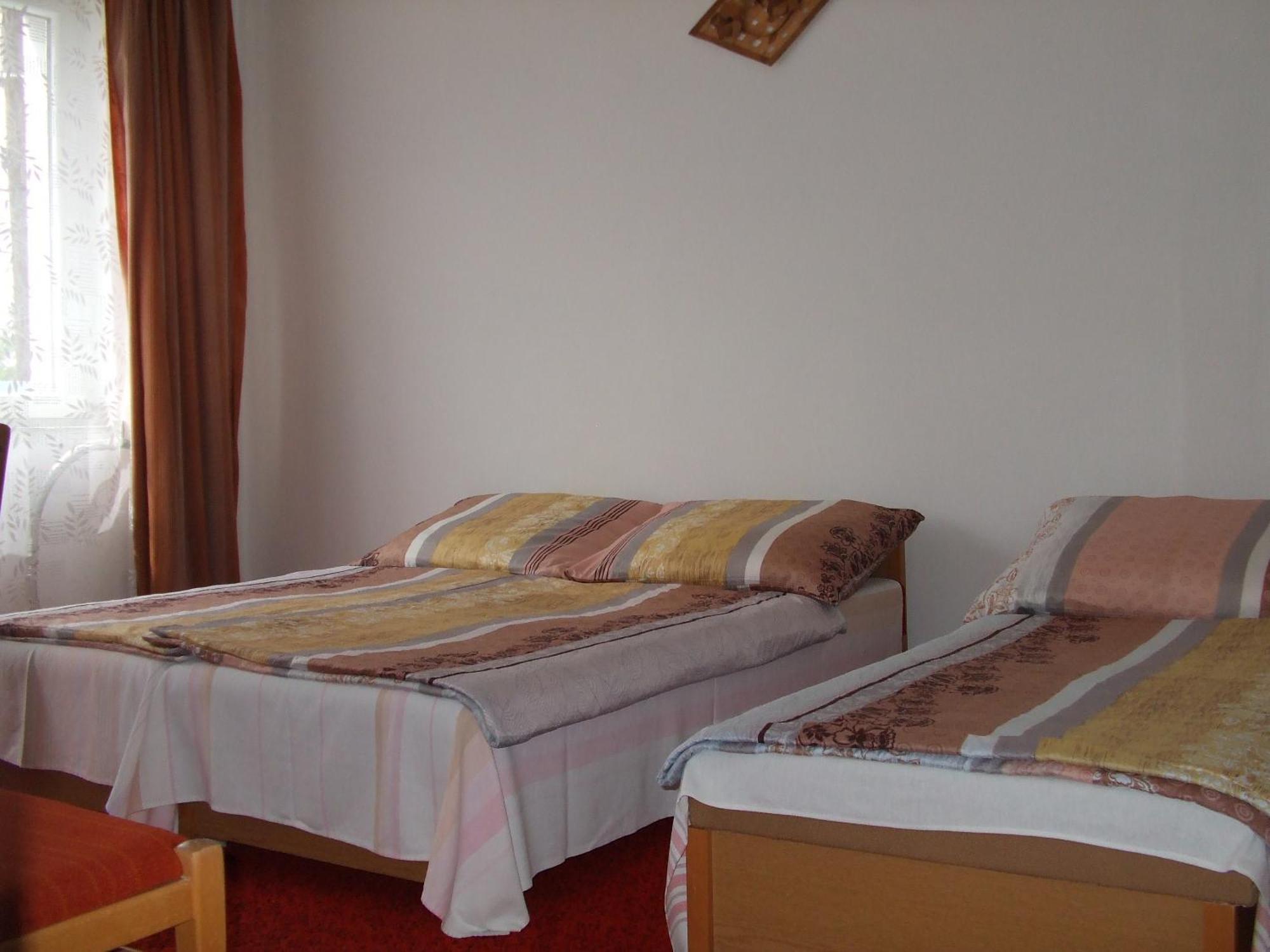 Napfeny Vendeghaz Miskolc
