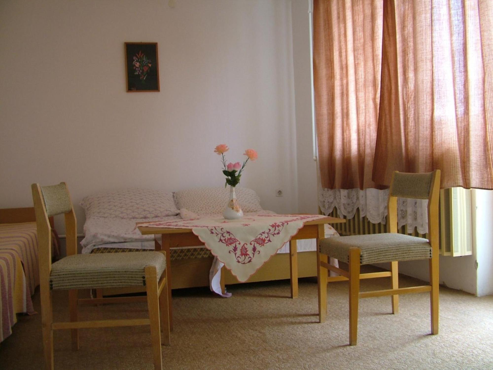 Napfeny Vendeghaz Apartment *