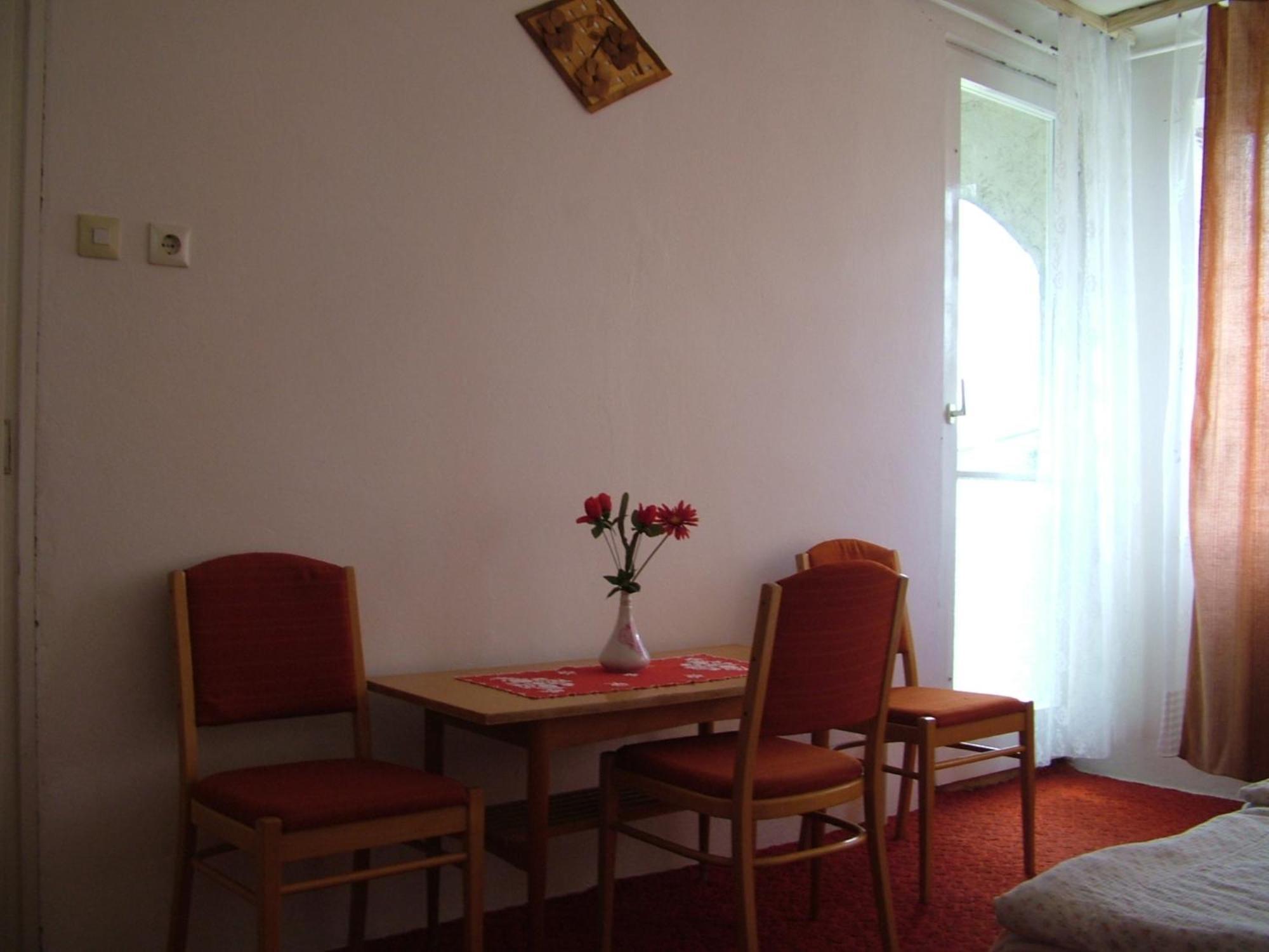 Napfeny Vendeghaz Miskolc